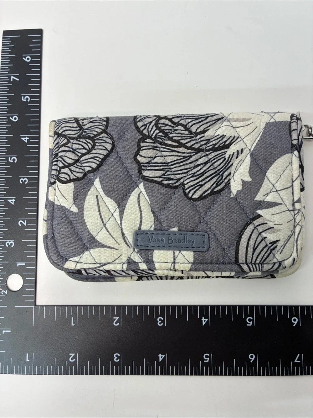 Vera Bradley Quilted Floral Keychain Wallet in Gray and White - Picture 4 of 5